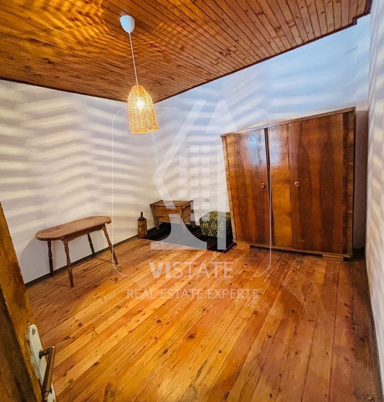 Уютна къща под наем - 0